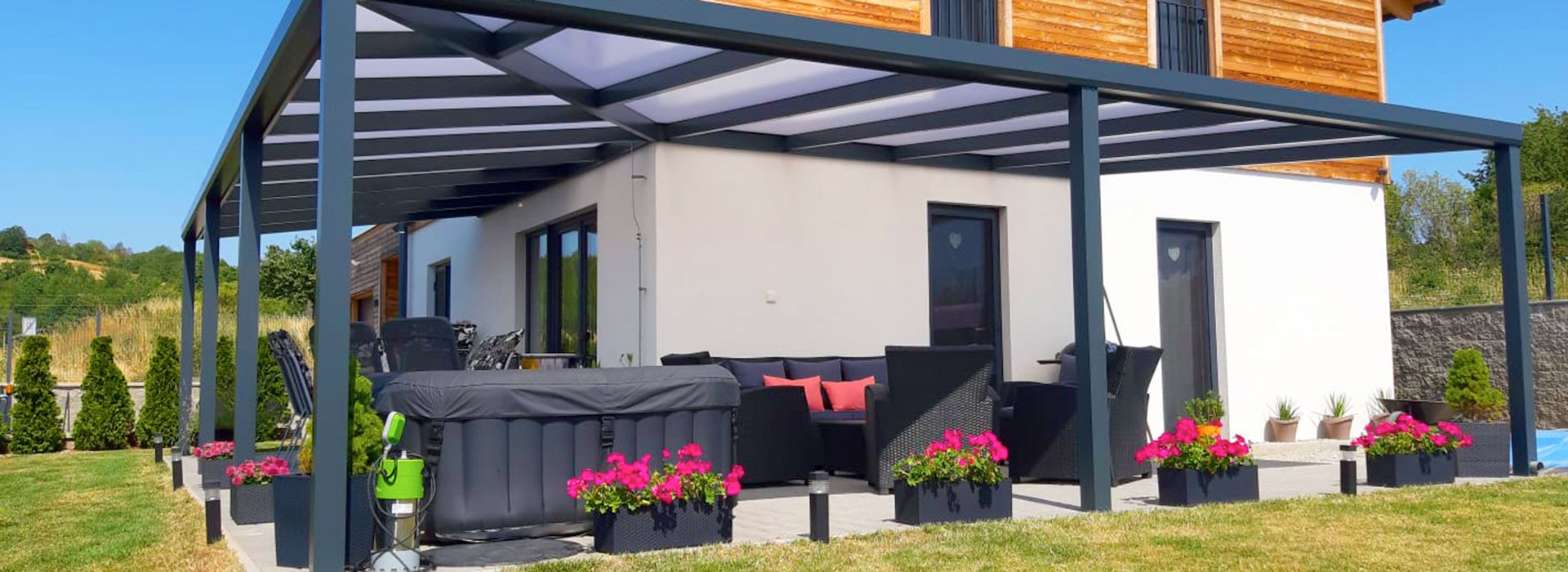 Pergola aluminium ze szkłem