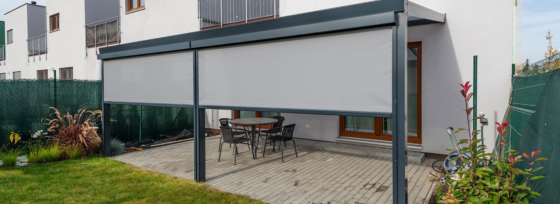 Aluminium pergola z tarczą