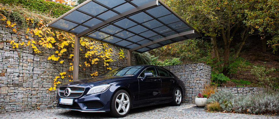 Eleganckie zadaszenia zamiast garażu