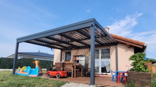 Pergola aluminiowa SOLAR ENERGO z fotowoltaiką i podłączeniem do sieci, produkcja własna