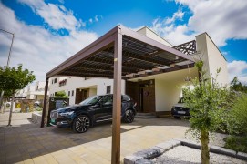 Pergola aluminiowa SOLAR ENERGO z fotowoltaiką i podłączeniem do sieci, produkcja własna